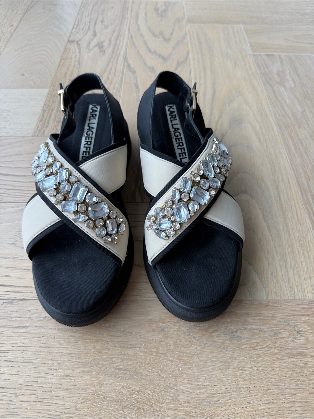 Karl Lagerfeld Black and Cream Jeweled Crisscross Platform Sandals - sz 10